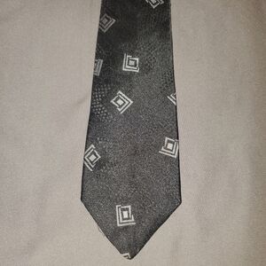 𝅺Black tie with grey pattern NEW